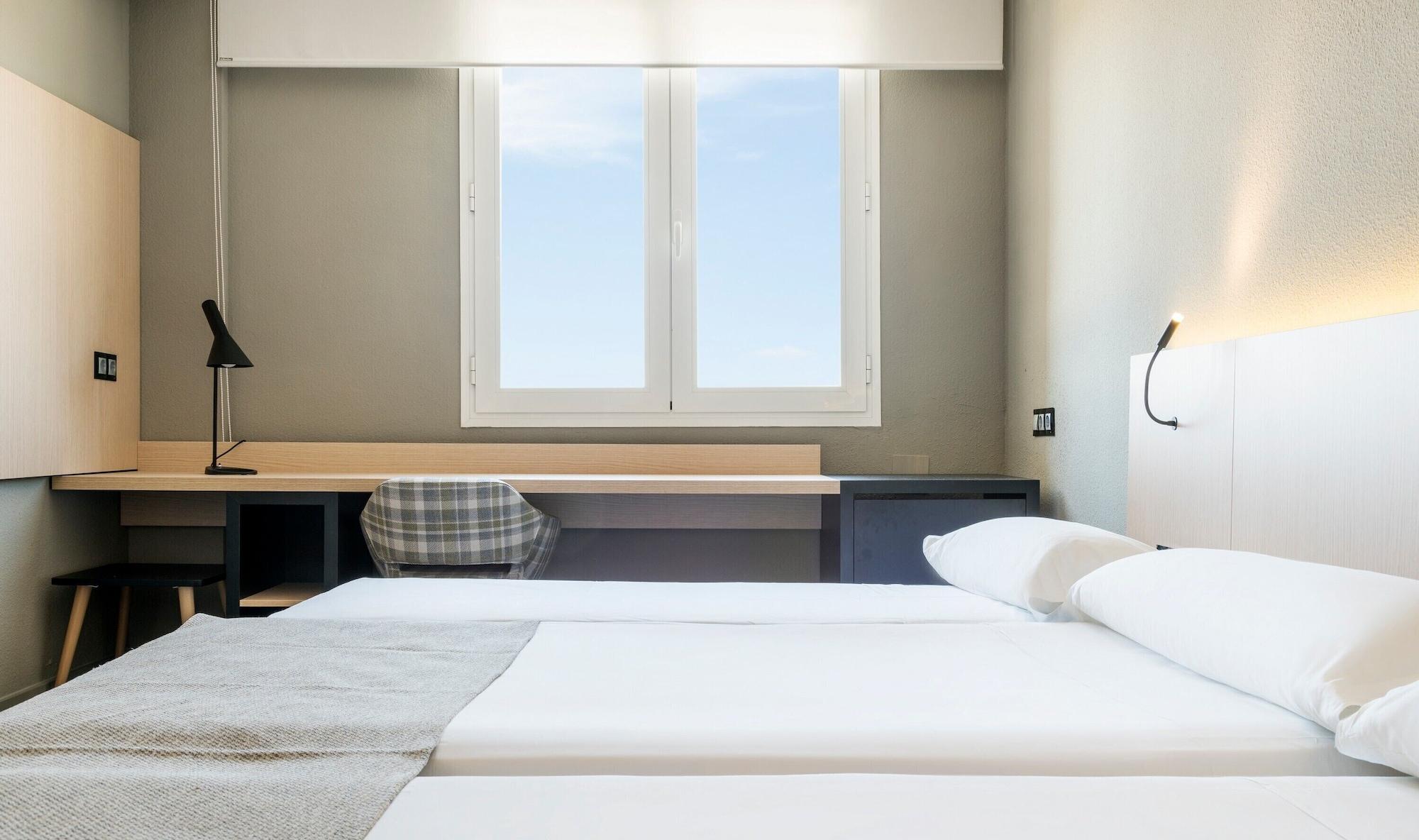 Hotel Ilunion Las Lomas Мерида Экстерьер фото