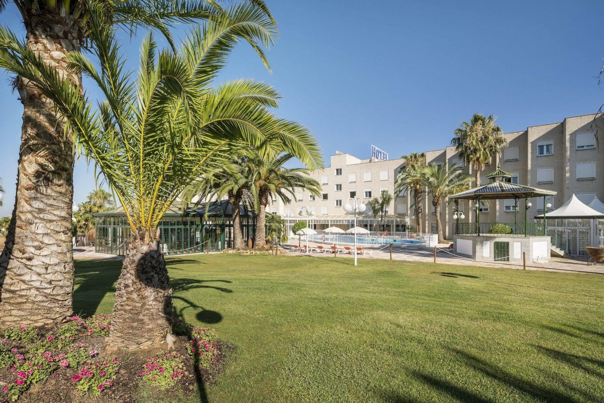 Hotel Ilunion Las Lomas Мерида Экстерьер фото